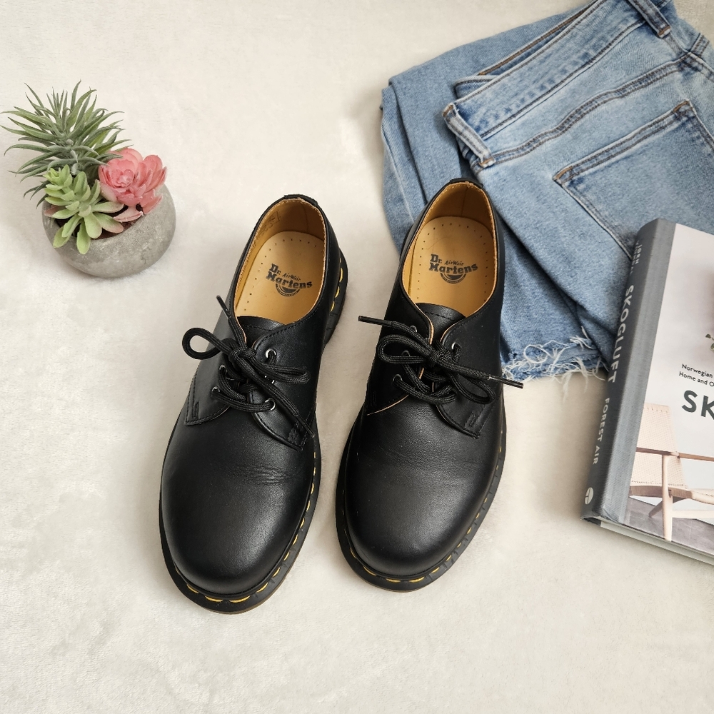 Doc Martens 1461 Women's Smooth Leather Oxford Shoes